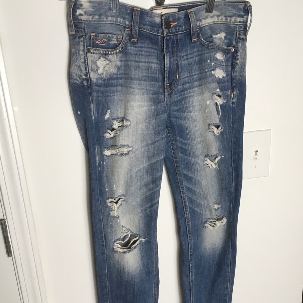 Hollister distressed jeans size 0